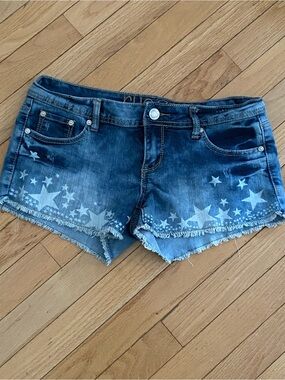 Rue21 Blue Star-Print Denim Cutoff Shorts